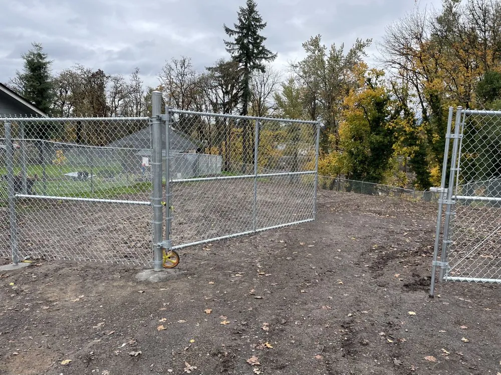 Expert fence repair service in Eugene, OR - A Custom Fit