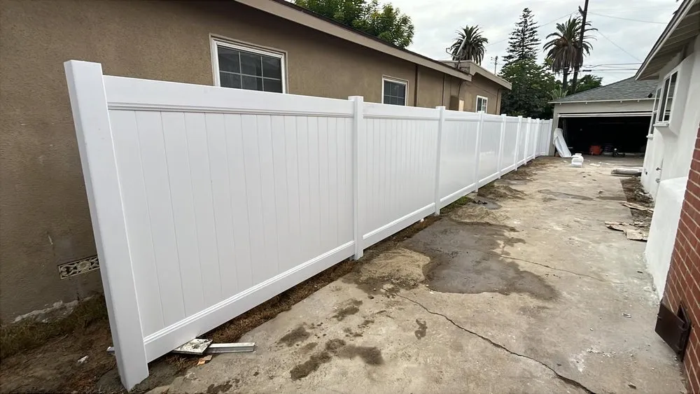 Expert fence repair in Long Beach, CA by A G Solution