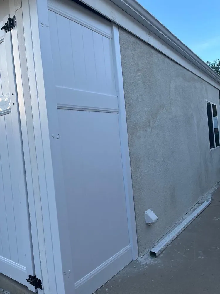 Expert vinyl fence installation service in Long Beach, CA - A G Solution