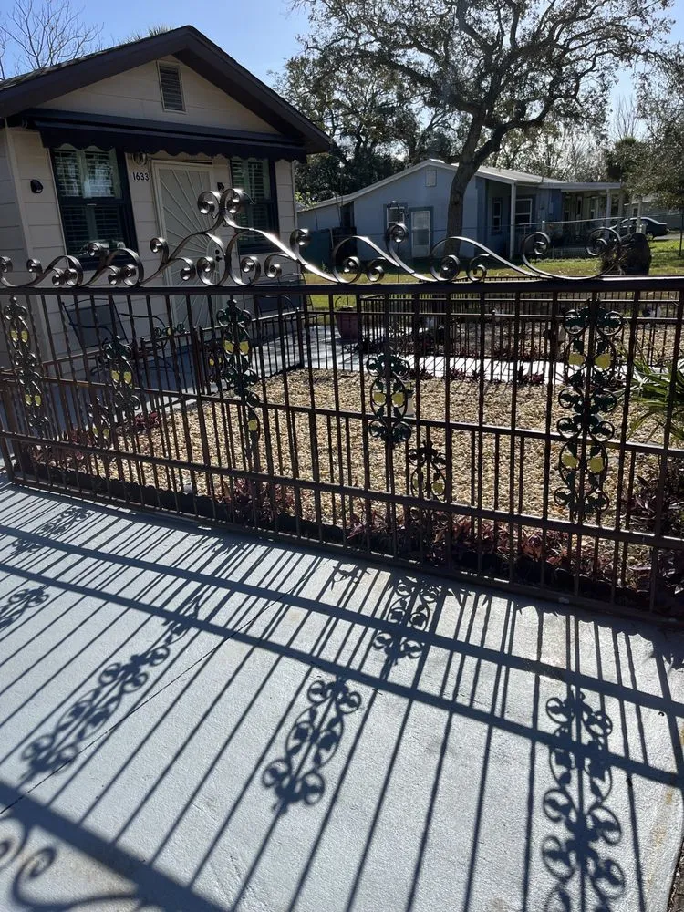 Affordable vinyl fence installation experts serving Ormond Beach, FL - A1A Fence