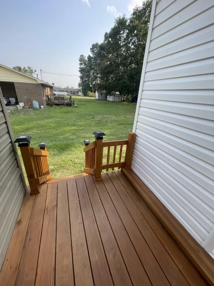 Reliable wood fence service service in Harrells, NC - A&A Construction