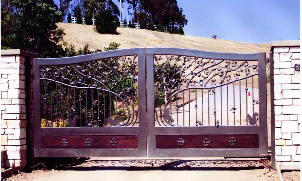 Expert chain link fencing service in Lakeside, CA - AAA Gate