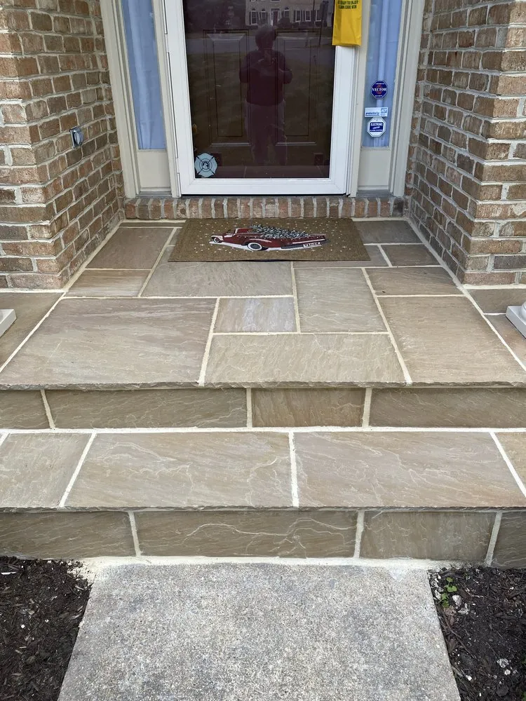 Professional privacy fencing service in Springfield, VA - AAA Masonry