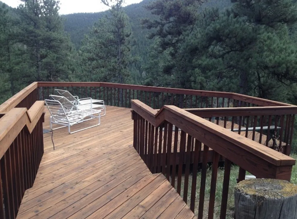 Local vinyl fence installation experts serving Springfield, MO - A&B Deck Restore
