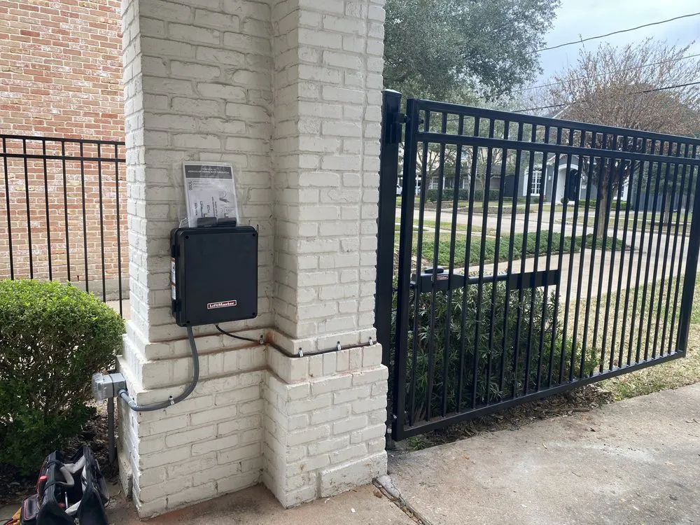 Professional fence repair service in Willis, TX - Access Pro Gate