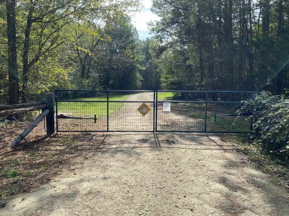 Trusted vinyl fence installation for homes in Willis, TX by Access Pro Gate