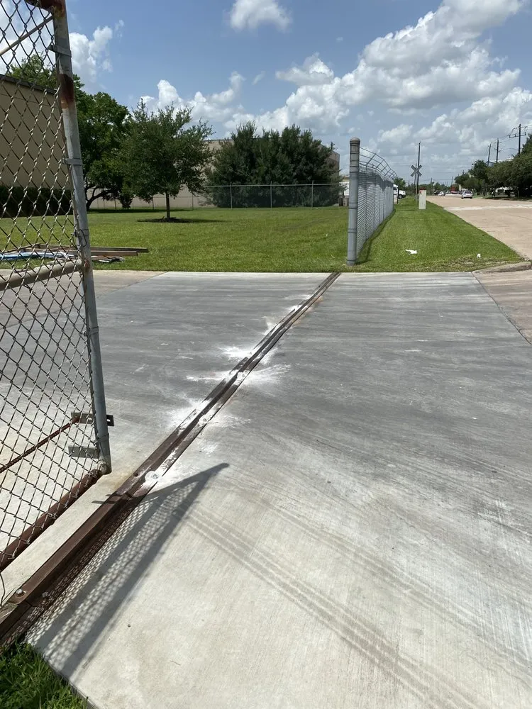 Quality fence installation for homes in Willis, TX by Access Pro Gate