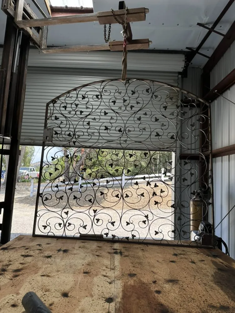 Trusted vinyl fence installation in Fallbrook, CA by Alpha Cat Welding