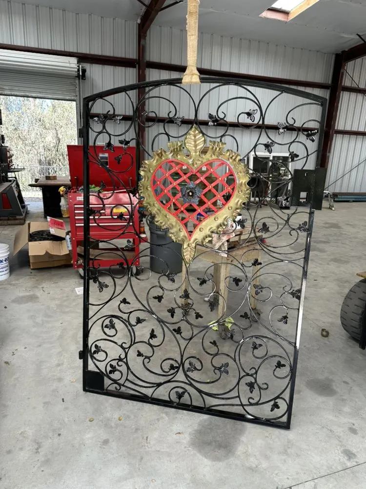 Affordable privacy fencing experts serving Fallbrook, CA - Alpha Cat Welding