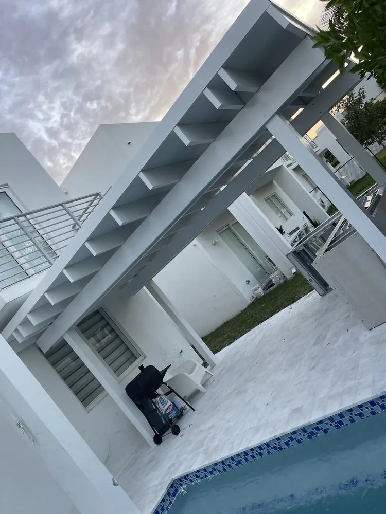 Affordable chain link fencing in Miami, FL by Aluminum Developments