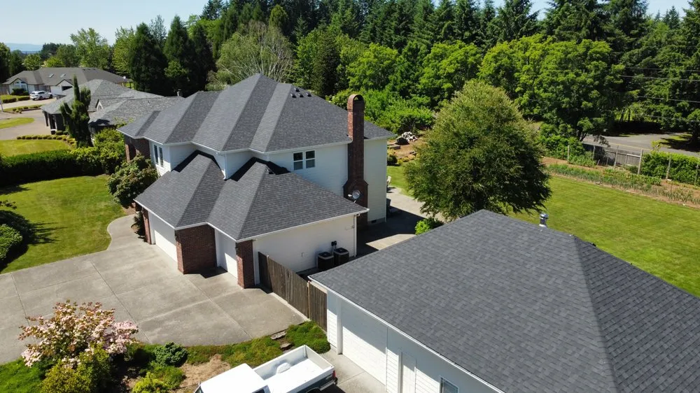 Top-rated wood fence service for homes in Battle Ground, WA by API Construction