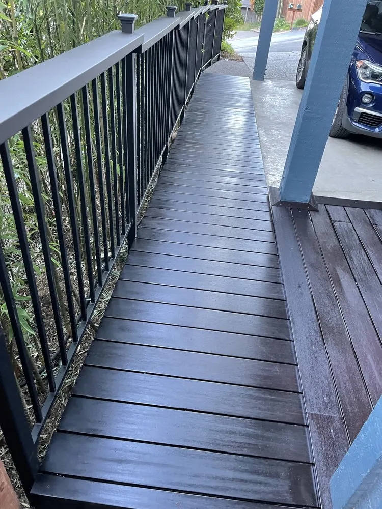 Affordable wood fence service for homes in Fairfax, CA by Arrow Deck & Construction