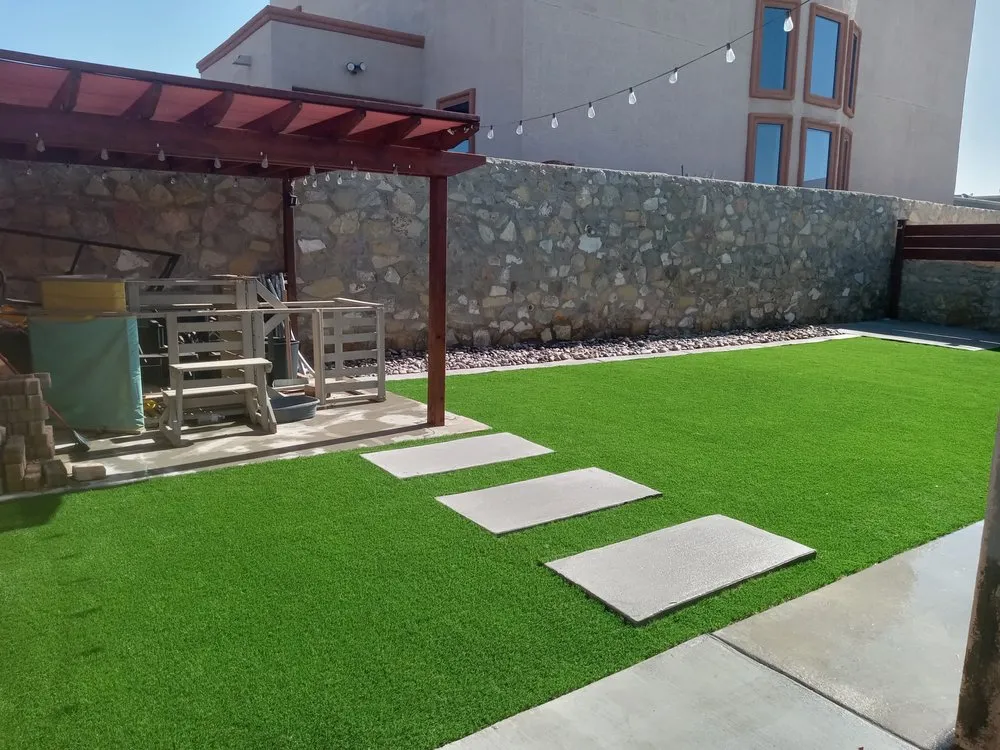 Top-rated wood fence service for homes in Clint, TX by ASKK Construction