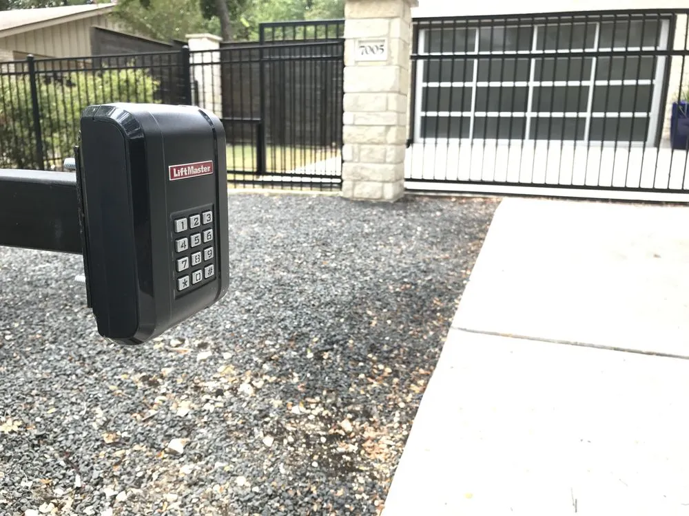 Expert wood fence service service in Austin, TX - Austin Entry