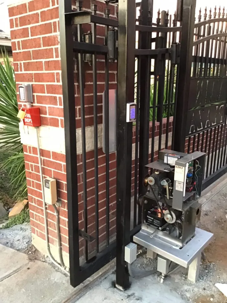 Local vinyl fence installation service in Houston, TX - Automatic Gate & Access Services