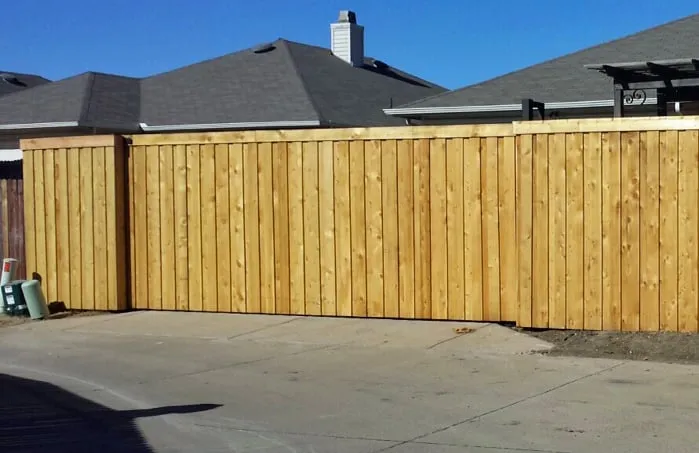 Affordable fence installation experts serving Dallas, TX - Automatic Gate Tech