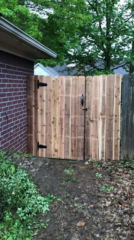 Quality chain link fencing service in Bartlett, TN - Back Yard Pros