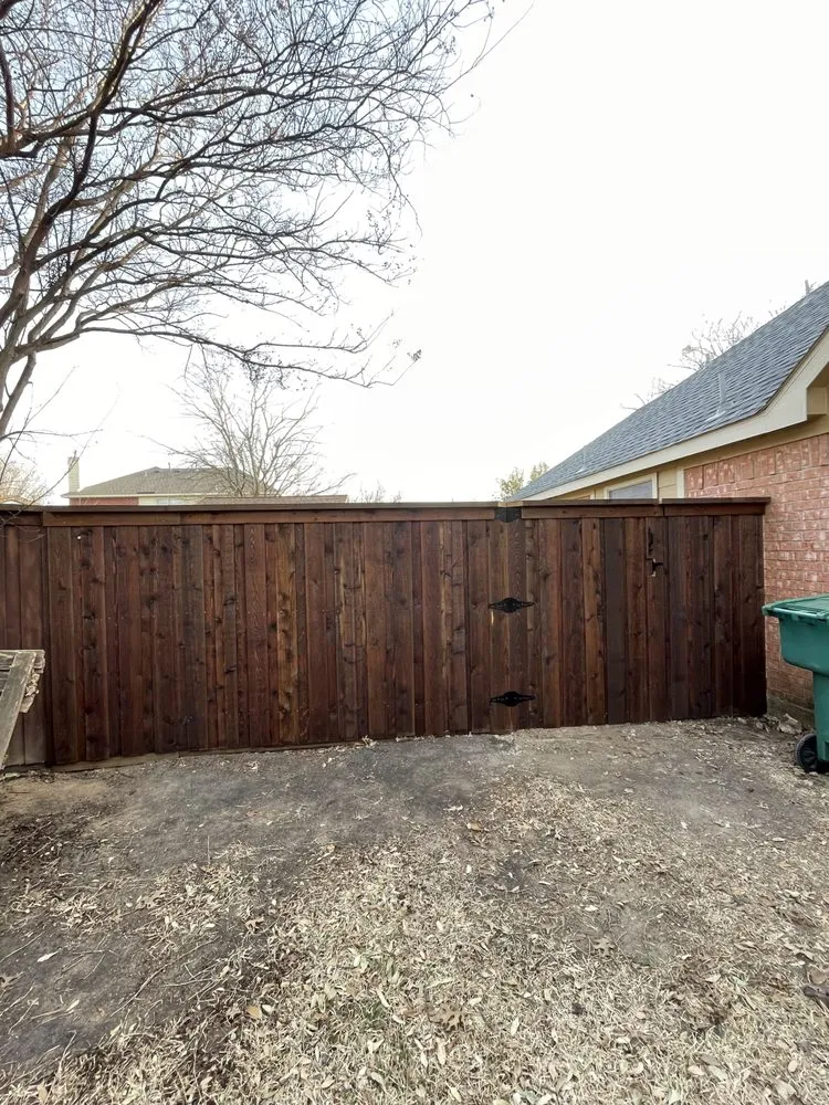 Local fence installation in Kennedale, TX by Backyard Builders