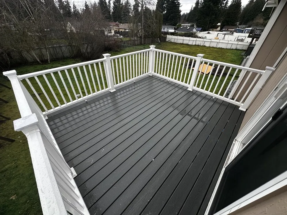 Affordable vinyl fence installation in Kent, WA by Bash Solutions