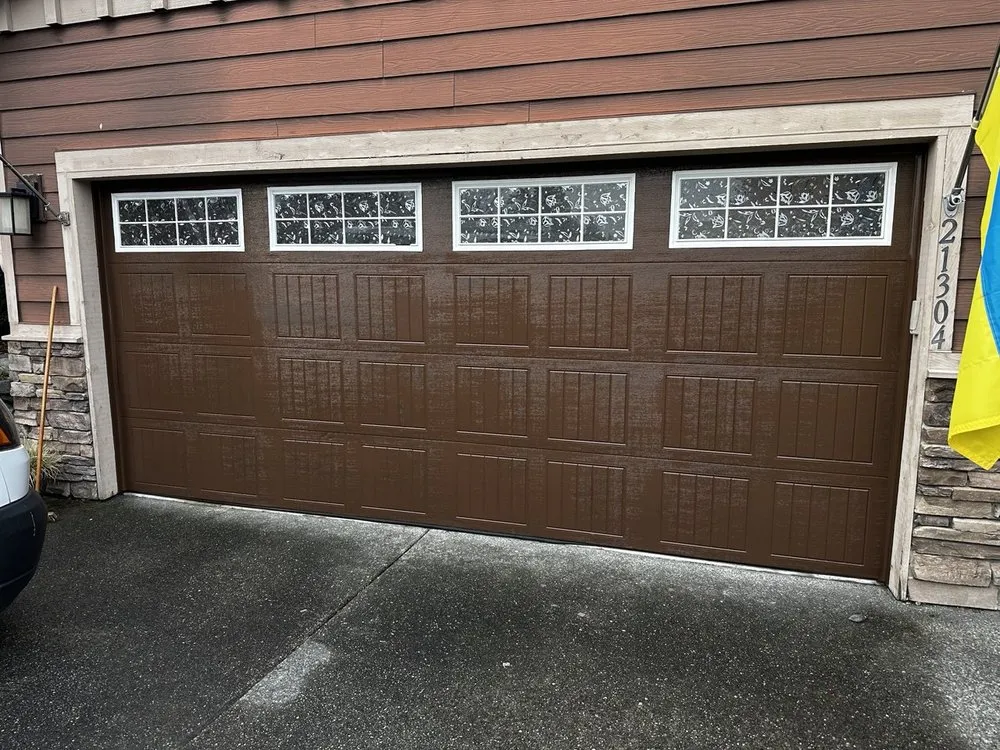 Affordable vinyl fence installation service in Kent, WA - Bash Solutions