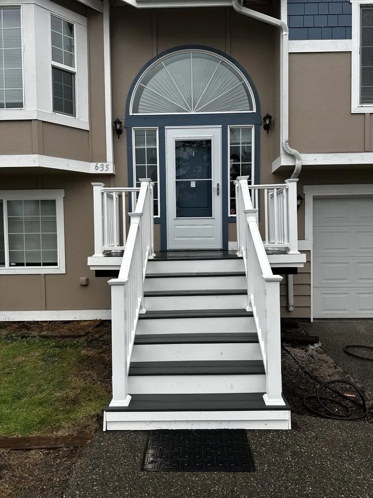 Quality vinyl fence installation experts serving Kent, WA - Bash Solutions