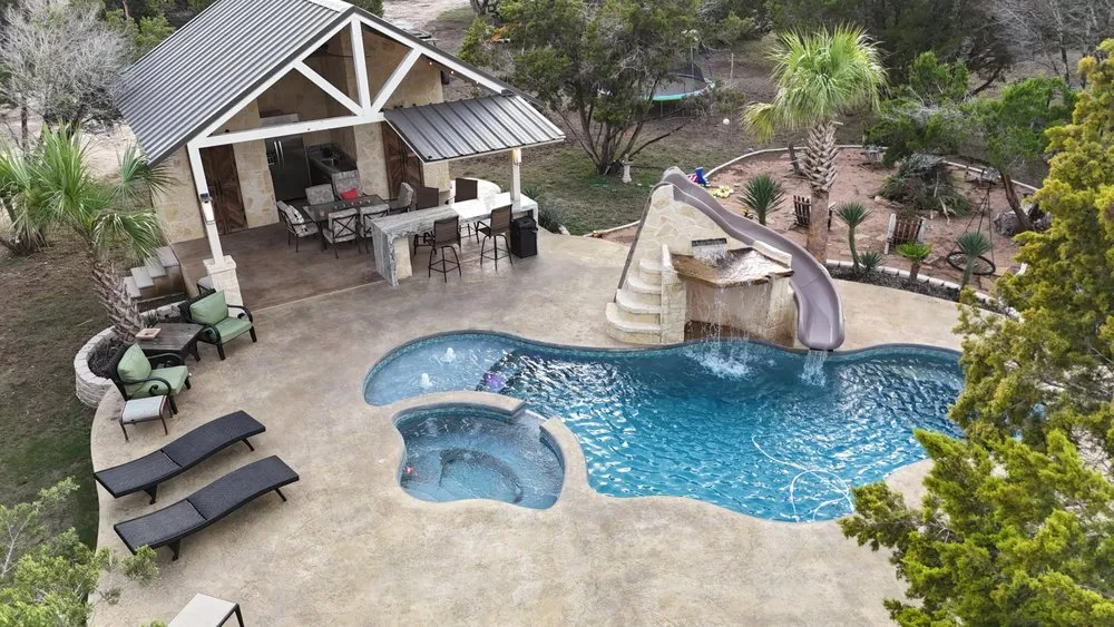 Reliable fence repair for homes in Bulverde, TX by Baxter Built