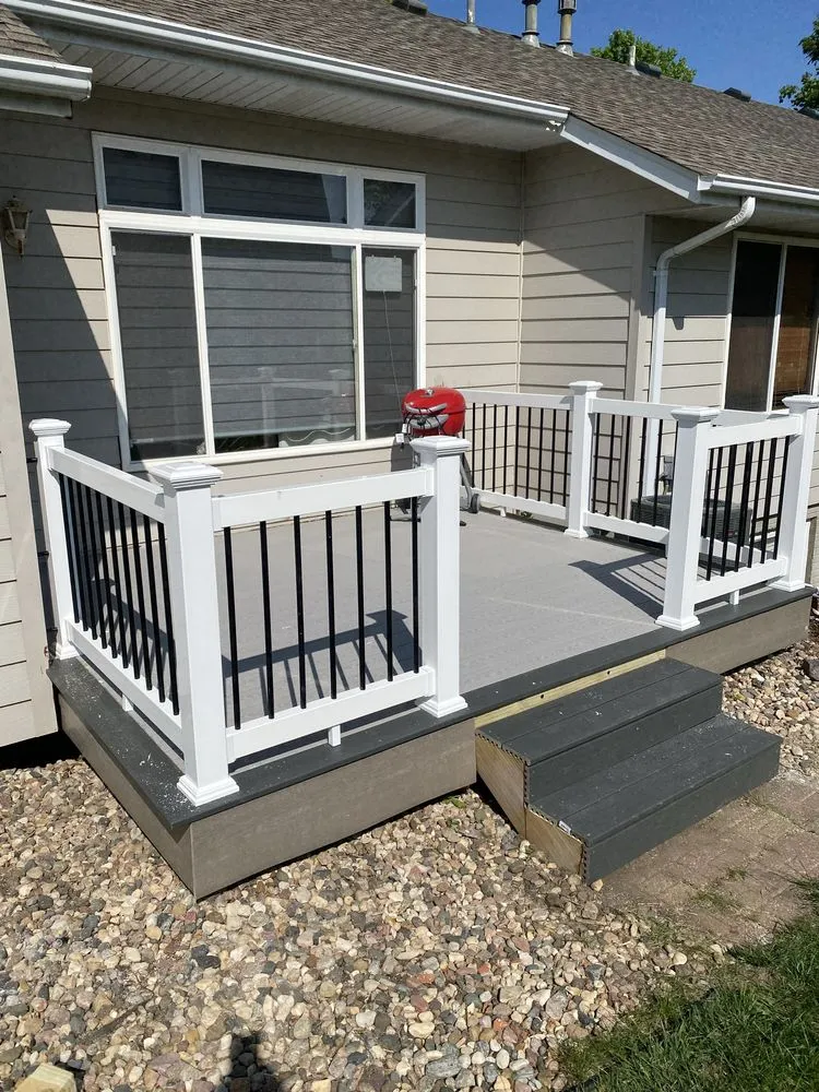 Trusted wood fence service for homes in Sioux Falls, SD by B&B Builders