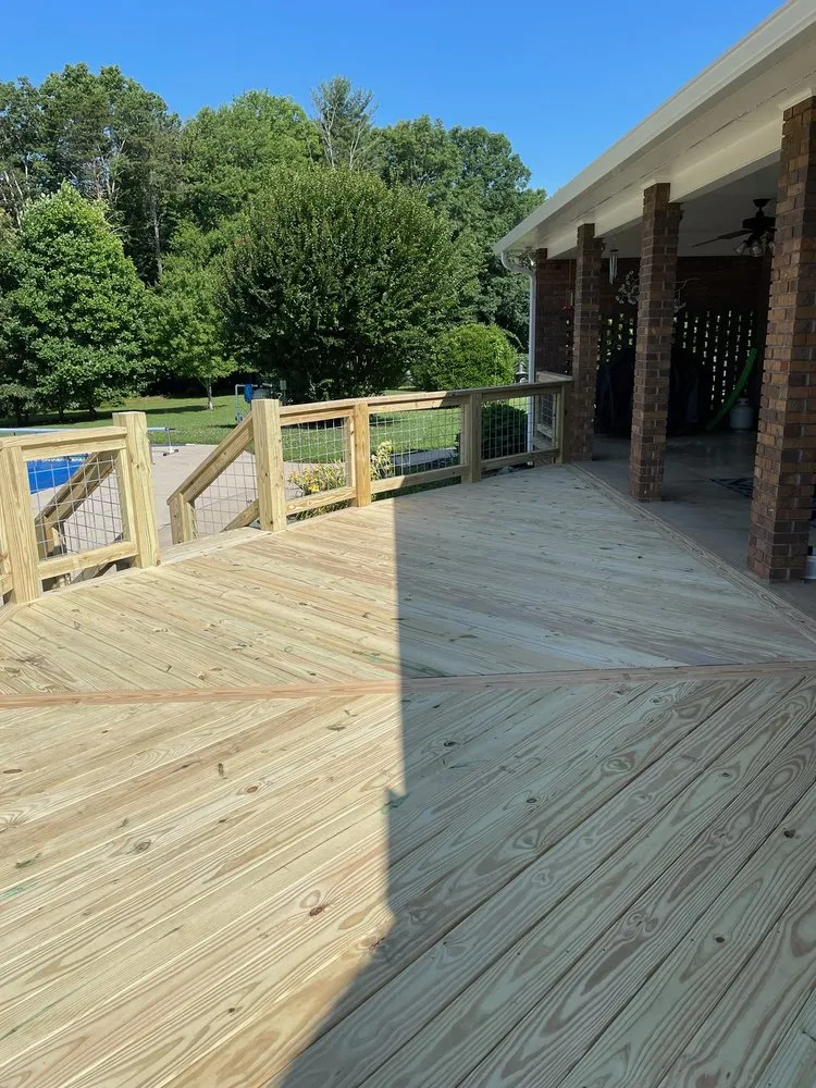Affordable vinyl fence installation for homes in Clyde, NC by B&B Construction Concept