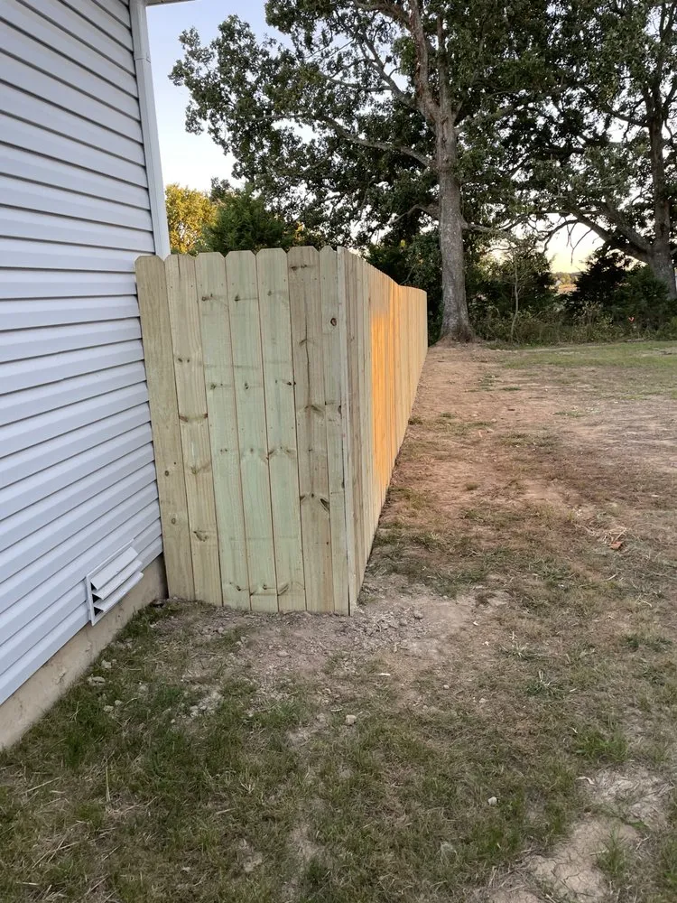Expert fence repair experts serving Springfield, MO - Bear Bros