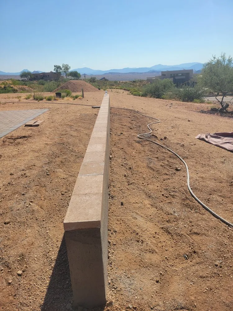Reliable vinyl fence installation for homes in Phoenix, AZ by Block & Gates