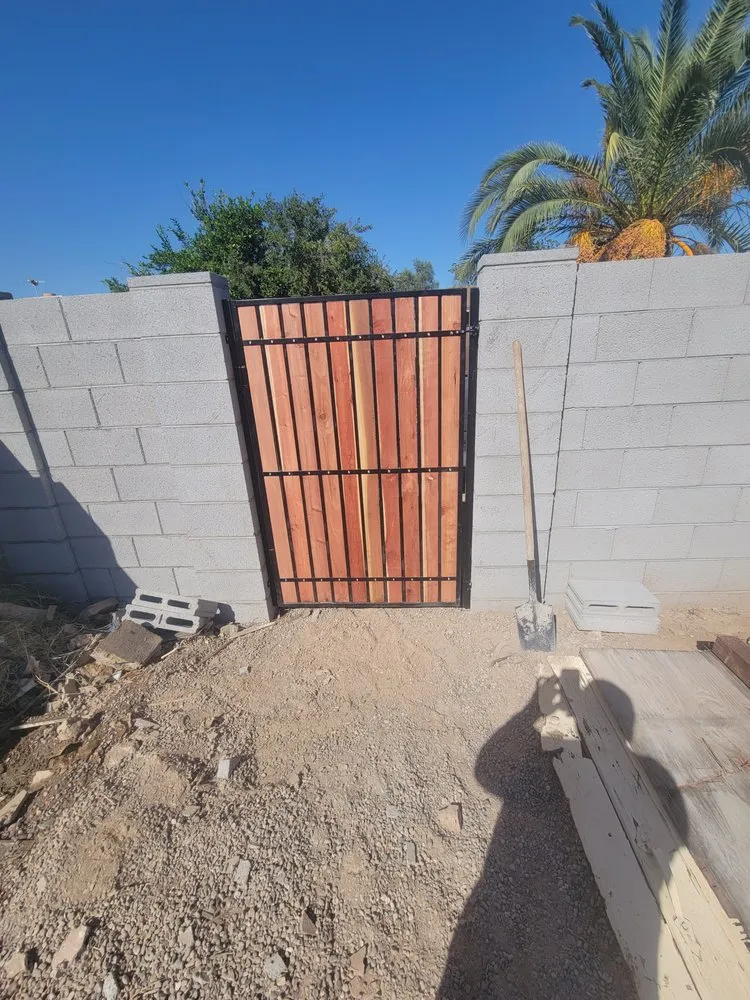 Reliable chain link fencing service in Phoenix, AZ - Block & Gates