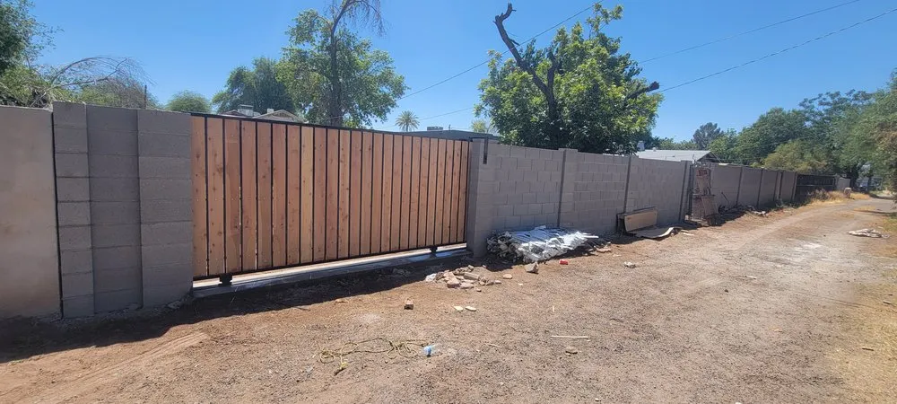 Trusted fence repair for homes in Phoenix, AZ by Block & Gates