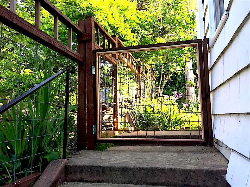Professional wood fence service for homes in Berkeley, CA by Bluebird Fixit