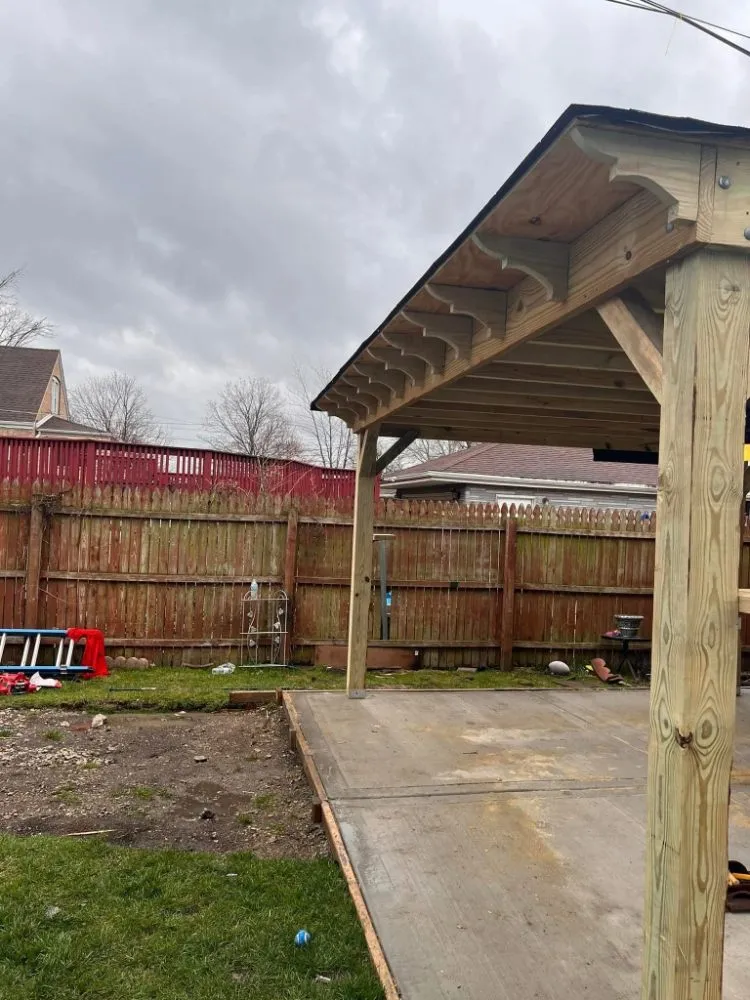 Expert privacy fencing in Chicago, IL by B&M Construction