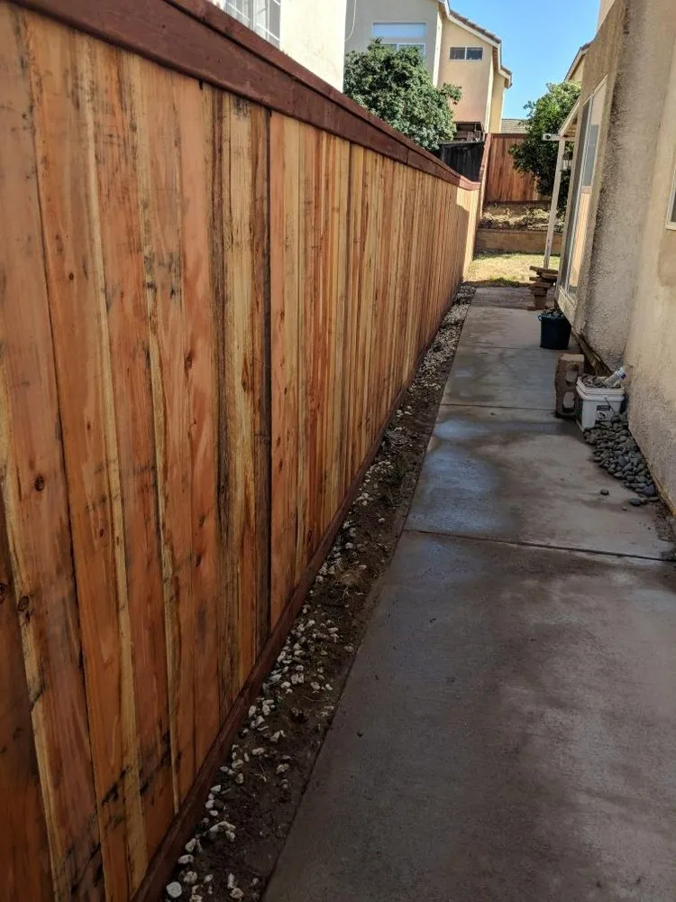 Professional chain link fencing experts serving Riverside, CA - Box Master