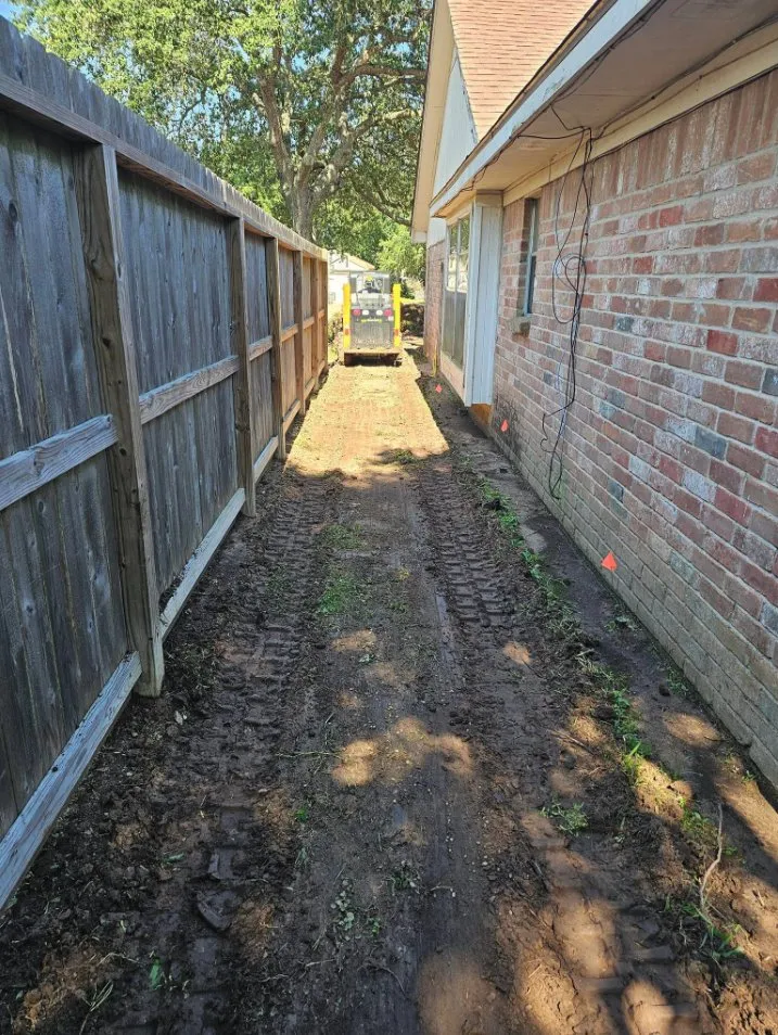 Affordable fence installation experts serving Tomball, TX - B&R Construction