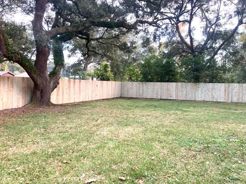Quality privacy fencing experts serving Pace, FL - Brackish Construction