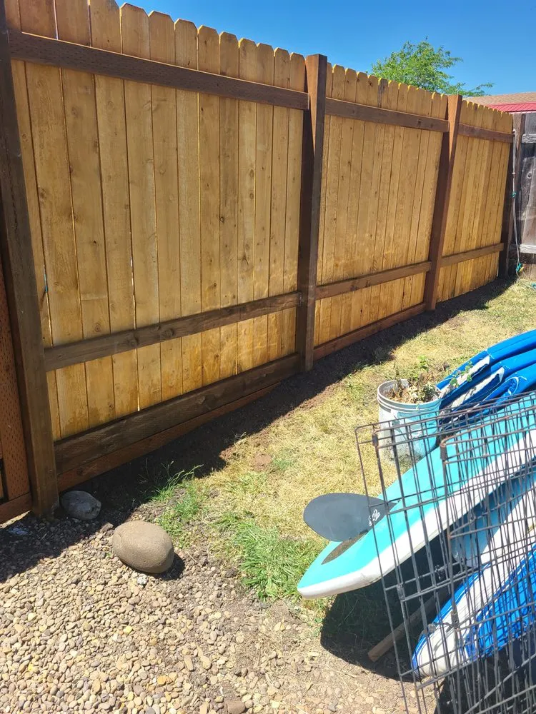 Reliable privacy fencing service in Eugene, OR - Bradley & Son