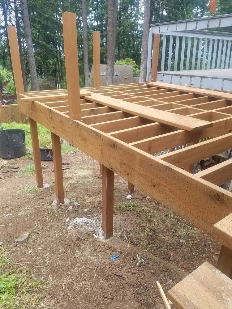 Quality fence installation experts serving Eugene, OR - Bradley & Son