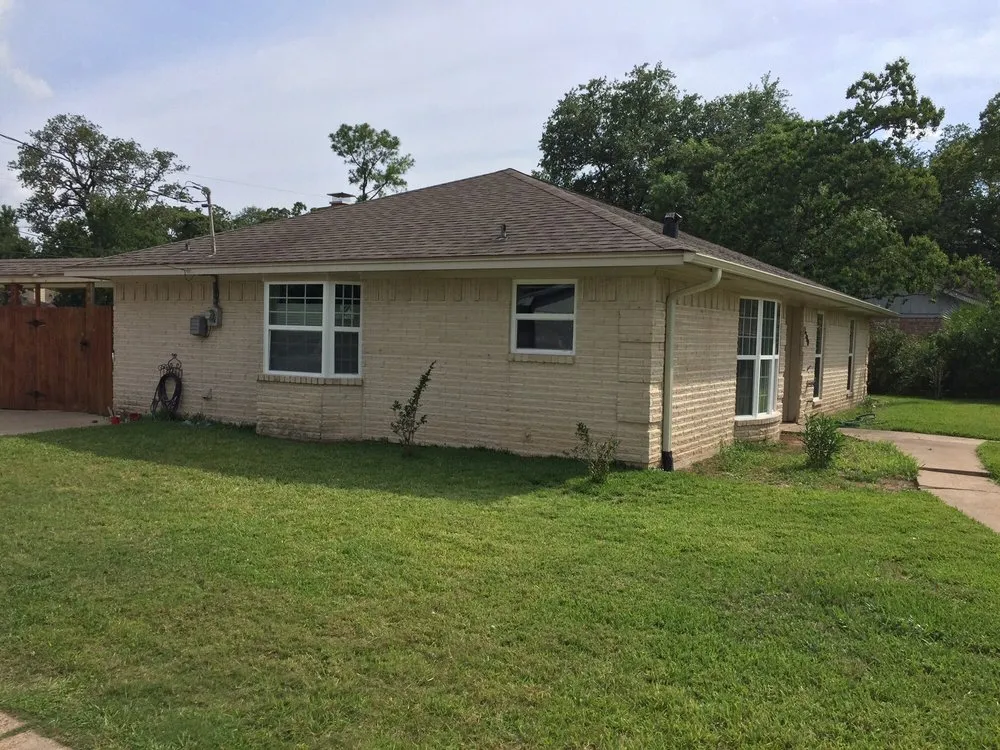Reliable wood fence service in Bryan, TX by Brazos Custom Construction