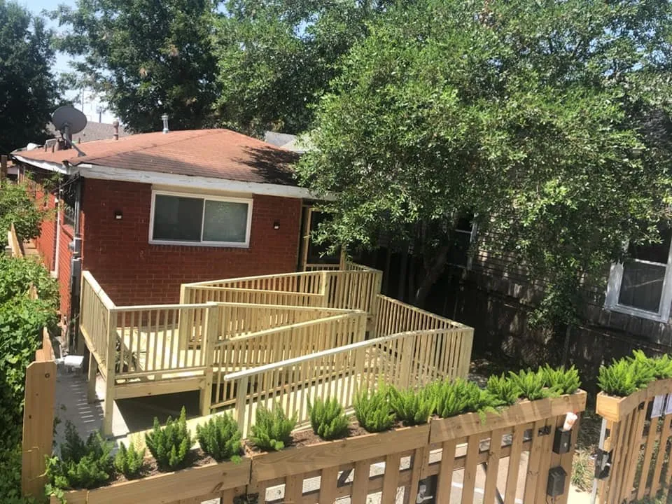 Expert chain link fencing for homes in Covington, LA by C Force Construction