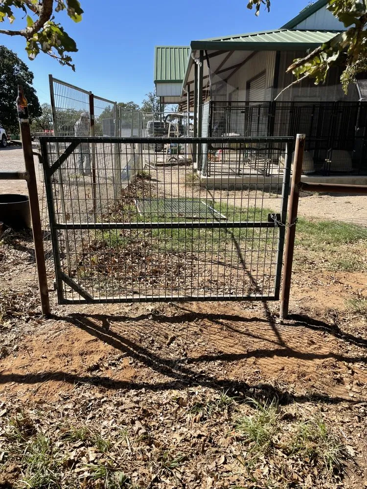 Expert vinyl fence installation for homes in Dublin, TX by CA Solutions