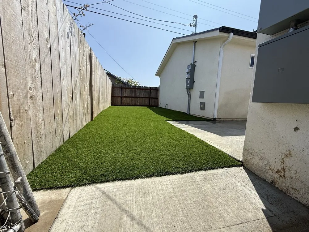 Expert privacy fencing experts serving Oceanside, CA - Caliturf