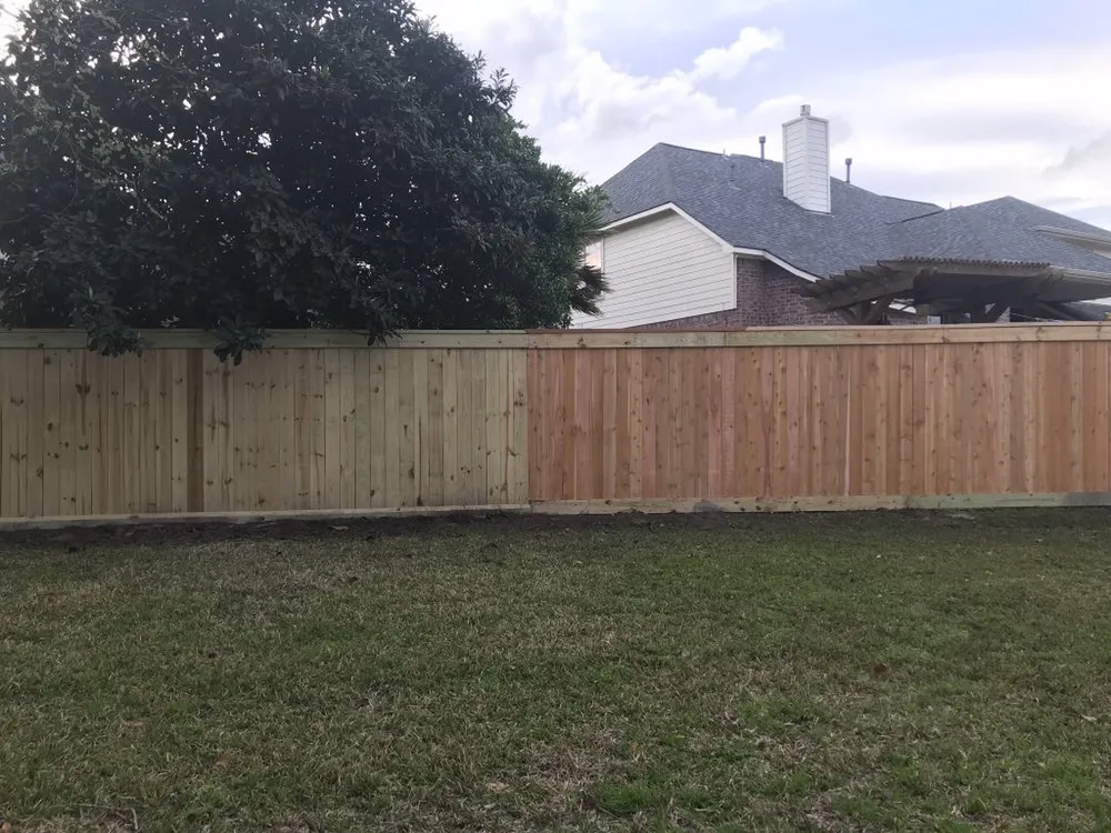 Expert privacy fencing in Katy, TX by Calmex Services