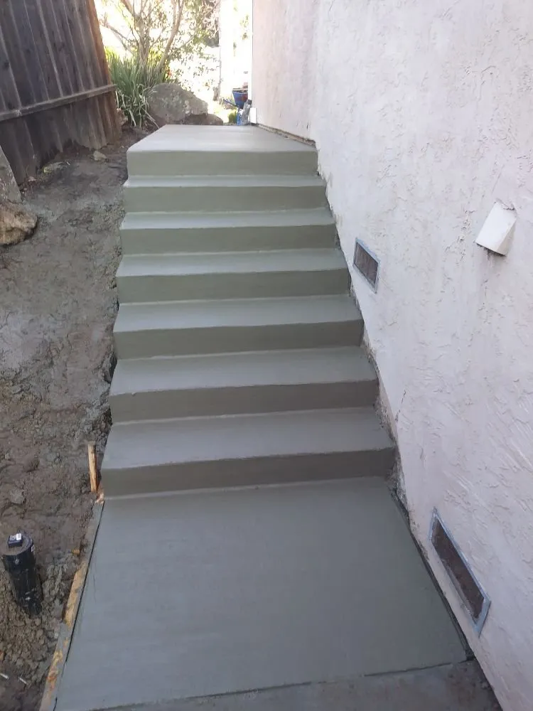 Trusted chain link fencing for homes in Tracy, CA by Cedano Construction