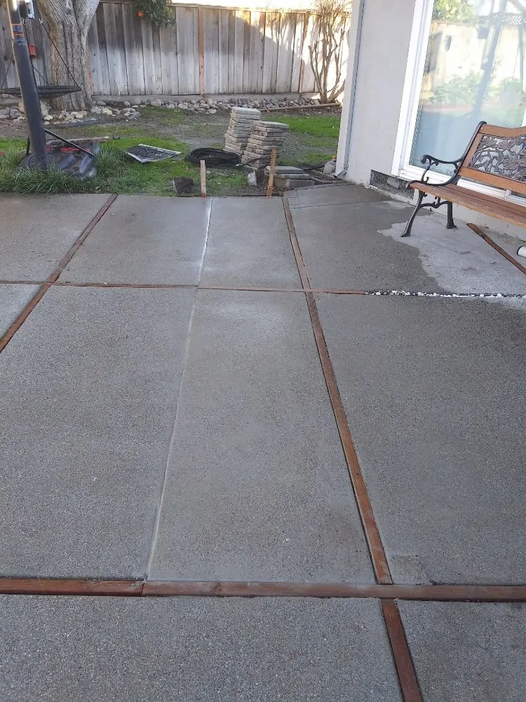 Expert privacy fencing in Tracy, CA by Cedano Construction