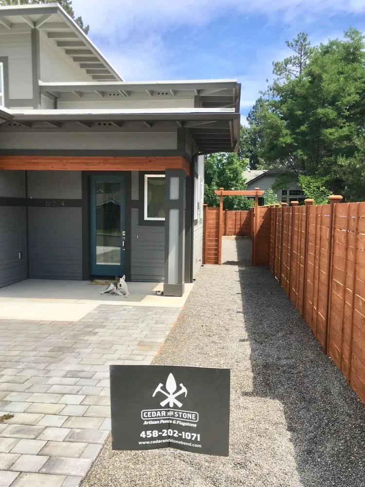 Local vinyl fence installation experts serving Bend, OR - Cedar & Stone