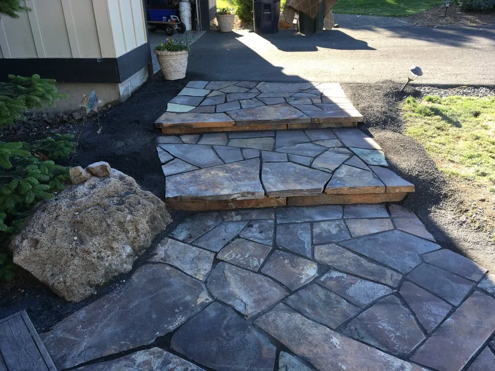 Local vinyl fence installation in Bend, OR by Cedar & Stone