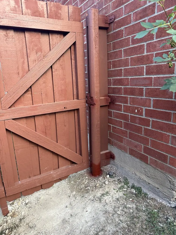 Quality vinyl fence installation for homes in Denison, TX by CGO Services