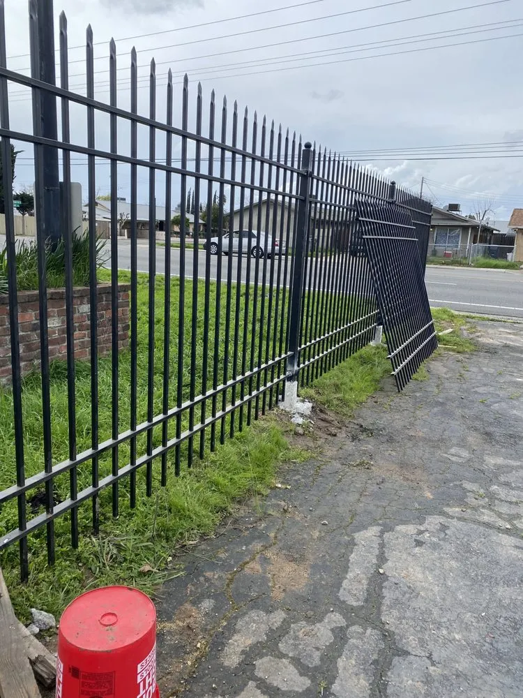 Top-rated wood fence service service in Burlingame, CA - CHI